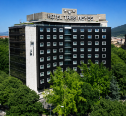 HOTEL TRES REYES 4*